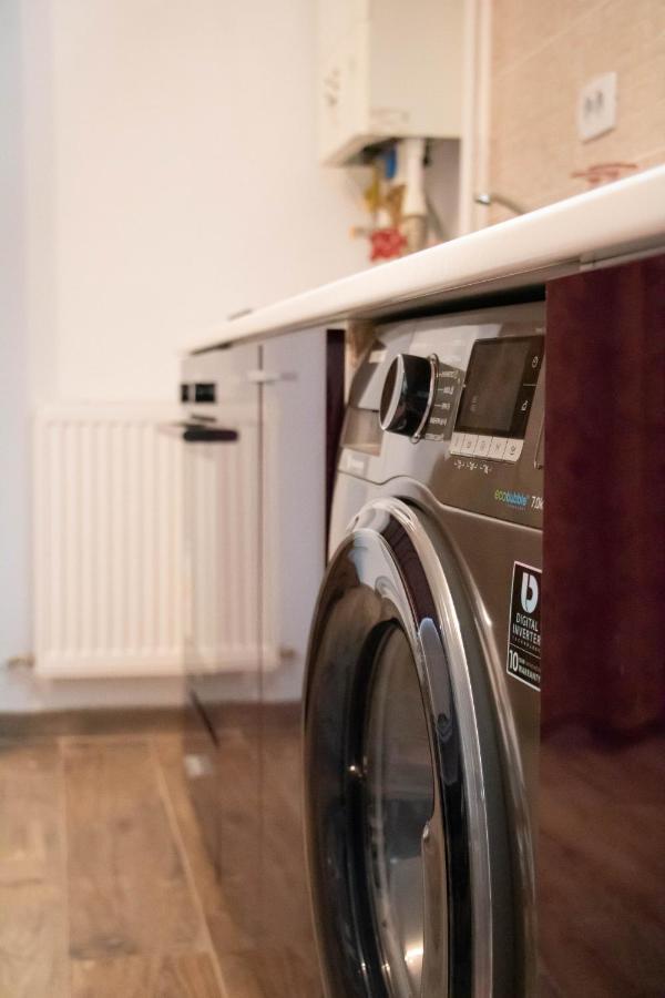 Apartament Capitala Militari Roşu 外观 照片